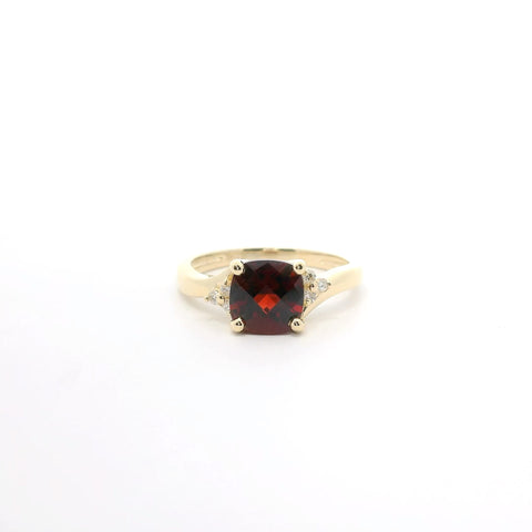 YELLOW GOLD GARNET AND DIAMOND RING 200-04188