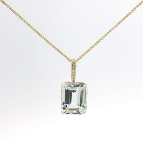 YELLOW GOLD AQUAMARINE AND DIAMOND PENDANT 230-02359