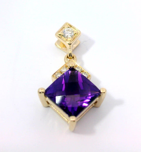 14KT YELLOW GOLD AMETHYST PENDANT WITH DIAMOND ACCENT 230-02439