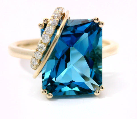 14KT YELLOW GOLD BLUE TOPAZ RING 200-04246
