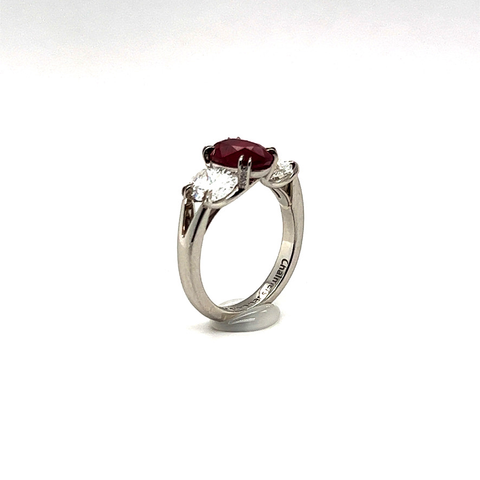 3.06CT NATURAL RUBY AND DIAMOND THREE STONE RING