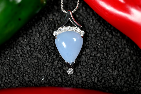 17.03CT CHALCEDONY AND DIAMOND PENDANT