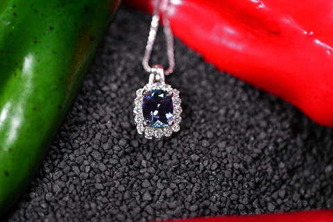 3.89CT NATURAL TANZANITE AND DIAMOND PENDANT