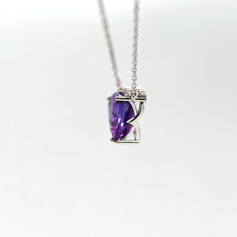 4.89CT AMETHYST AND DIAMOND PENDANT