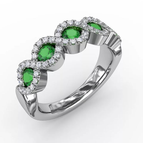 Fana Hold Me Close Emerald ad Diamond Twist Ring