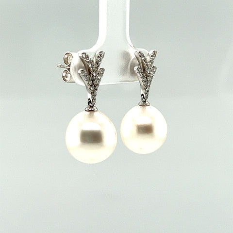White South Sea Pearl and Diamond Earring