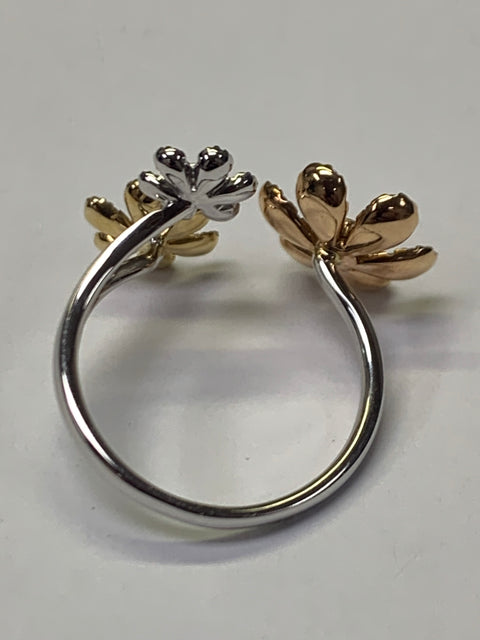 Tri-Tone Flower Fashion Ring - Chalmers Jewelers