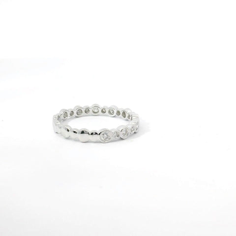 18K White Gold Diamond Band