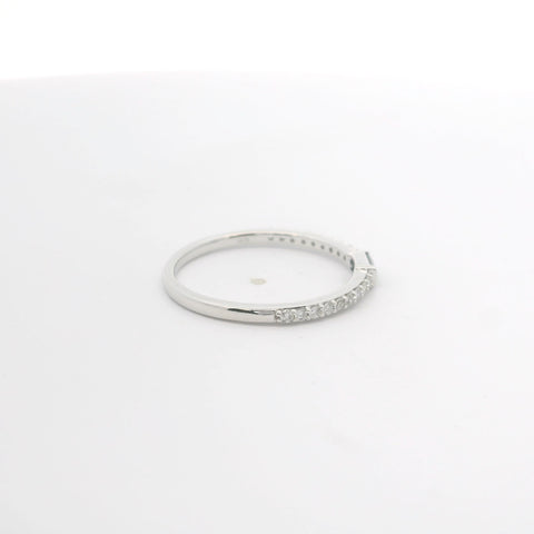 WHITE GOLD DIAMOND AND BLUE SAPPHIRE RING 201-00357