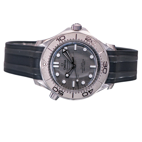 Omega Seamaster Diver 300M 210.32.42.20.06.002 (Unworn, 2026 & 42mm)