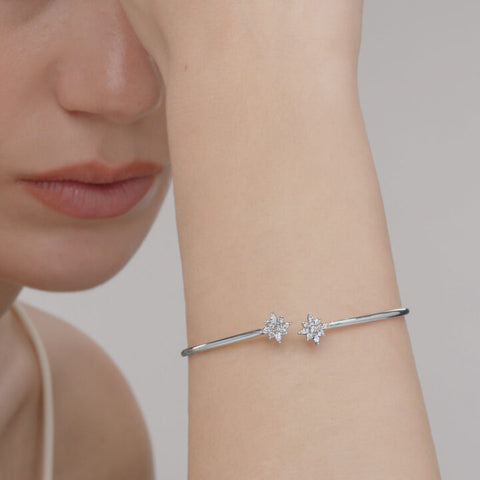 KWIAT 18KT Bypass Bangle with Diamond Caps B-19501W-0-DIA-18KW