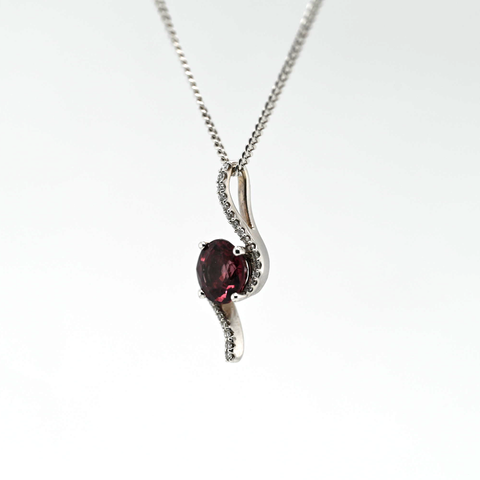 1.85CT NATURAL ROUND SPINEL AND DIAMOND PENDANT