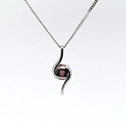 1.85CT NATURAL ROUND SPINEL AND DIAMOND PENDANT