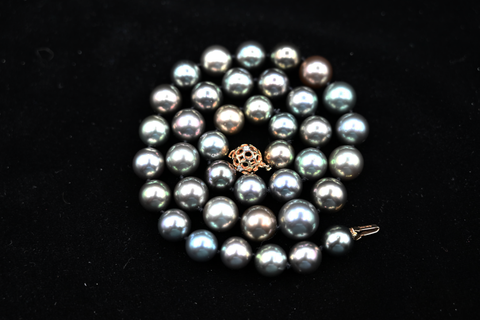 Natural Tahitian Pearl Strand with 18k Yellow Gold Diamond Accent Clasp