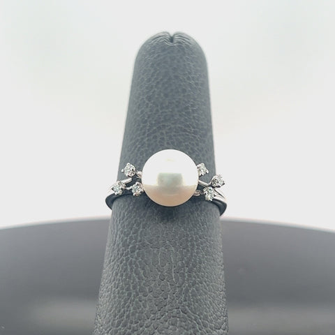 18k White Gold Cultured Pearl and Diamond Constellation Ring